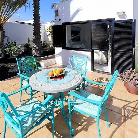 Tatil Evi Jazmin, 3 Bed In Mojones Puerto del Carmen (Lanzarote)