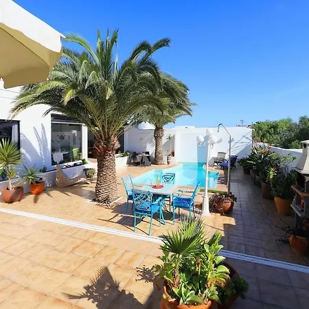 Jazmin, 3 Bed In Mojones Tatil Evi Puerto del Carmen (Lanzarote)