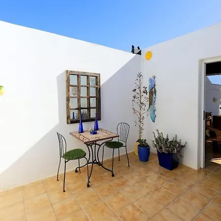 Jazmin, 3 Bed In Mojones Holiday home