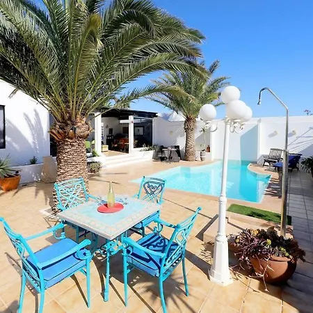Jazmin, 3 Bed In Mojones Tatil Evi Puerto del Carmen (Lanzarote)
