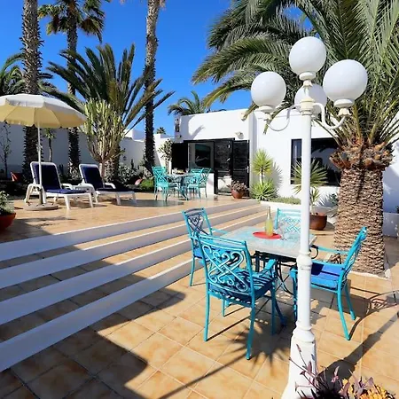 Tatil Evi Jazmin, 3 Bed In Mojones Puerto del Carmen (Lanzarote)
